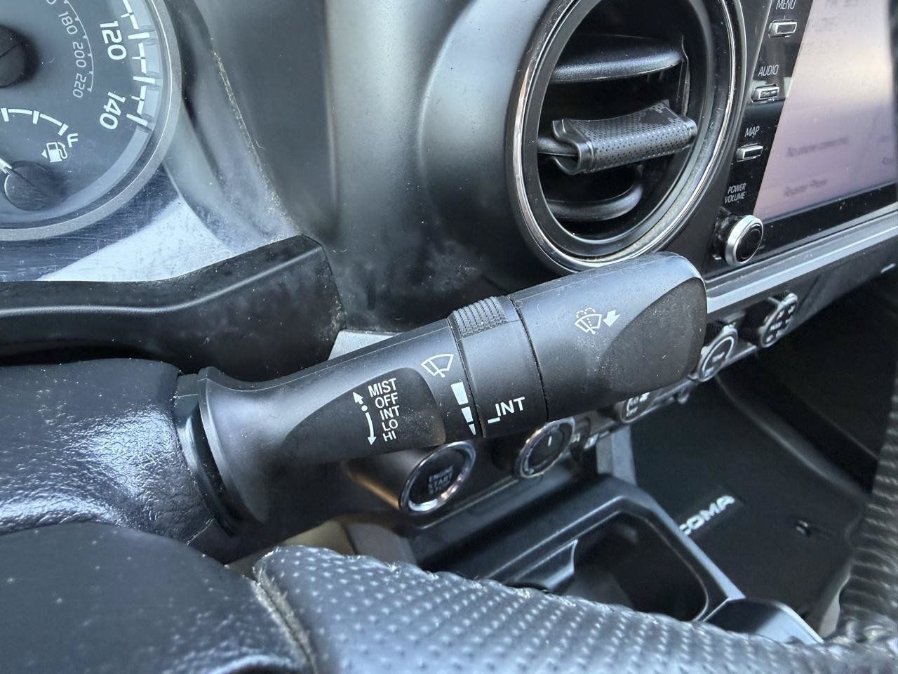 Used 2020 Toyota Tacoma TRD Off-Road w/ Technology Package AWD/4WD image 24