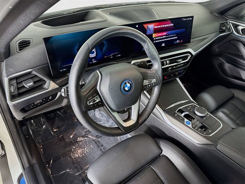 Certified 2023 BMW i4 eDrive35 w/ Premium Package image 9