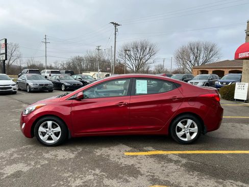 Used 2013 Hyundai Elantra GLS w/ Preferred Pkg image 8