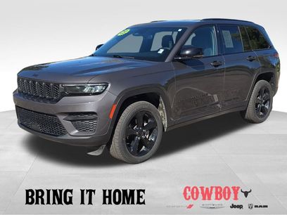 Used 2023 Jeep Grand Cherokee Altitude