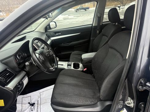 Used 2012 Subaru Outback 2.5i Premium w/ All-Weather Pkg image 9