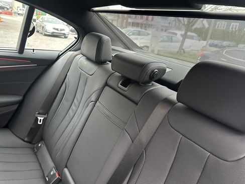 Used 2023 BMW 540i xDrive w/ Executive Package image 10