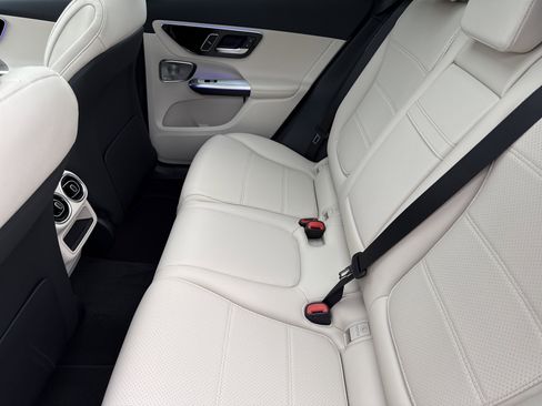 New 2026 Mercedes-Benz GLC 300 image 35