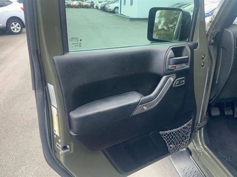 Used 2015 Jeep Wrangler Sport w/ Quick Order Package 23S AWD/4WD image 27