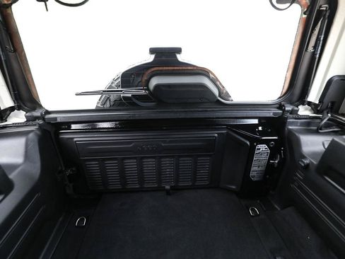 Used 2022 Jeep Wrangler Unlimited Rubicon 4xe w/ Cold Weather Group AWD/4WD image 23