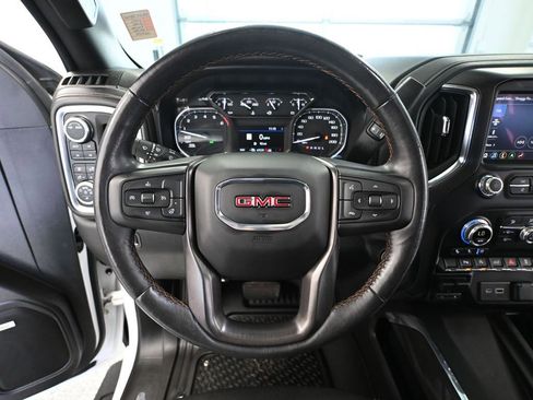 Used 2021 GMC Sierra 1500 AT4 w/ AT4 Premium Package AWD/4WD image 34