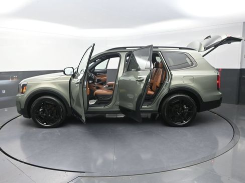 Used 2025 Kia Telluride SX X-Line AWD/4WD image 35