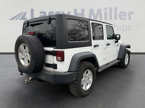 Used 2013 Jeep Wrangler Unlimited Sport image 8