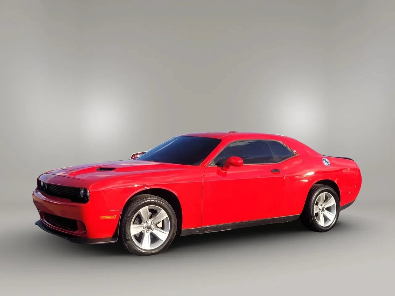 Used 2023 Dodge Challenger SXT RWD image 13