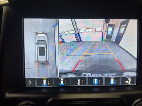 Used 2020 GMC Terrain Denali w/ Denali Premium Package image 29