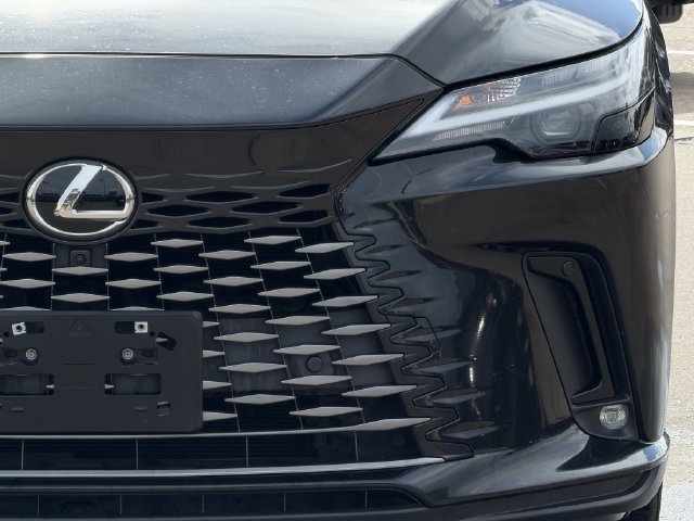 Used 2023 Lexus RX 350 Premium Plus w/ Cold Area Package FWD image 4