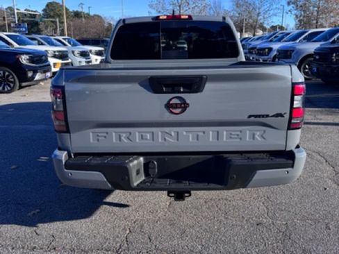 Used 2023 Nissan Frontier PRO-4X w/ Pro Convenience Package image 6