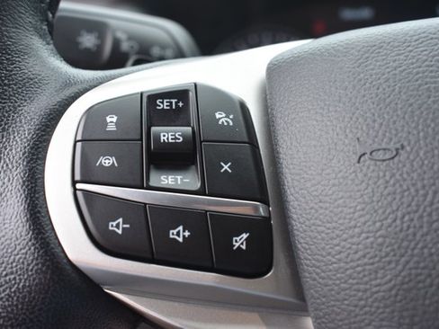 Used 2021 Ford Explorer XLT w/ Equipment Group 202A RWD image 20