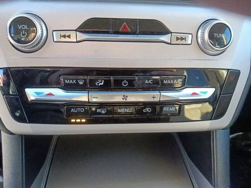 Used 2023 Ford Explorer XLT w/ Equipment Group 202A image 24