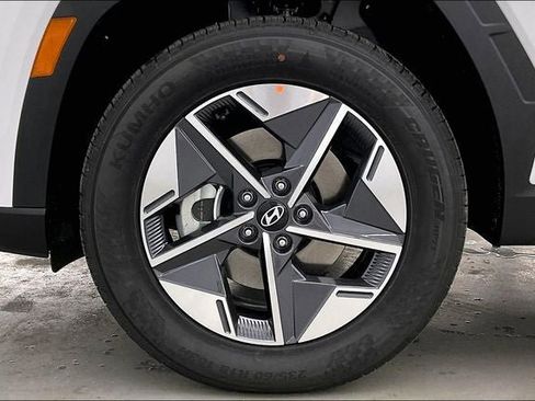 Used 2025 Hyundai Tucson SEL AWD/4WD image 15