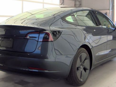 Used 2023 Tesla Model 3 Standard Range RWD image 2