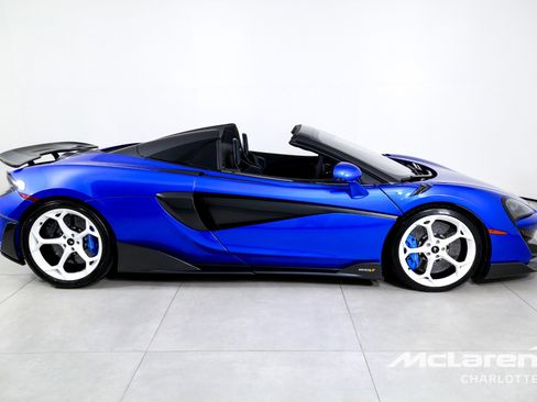 Used 2020 McLaren 600LT Spider RWD image 10