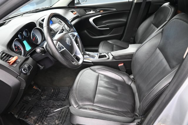 Used 2012 Buick Regal Leather FWD image 12