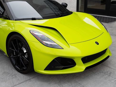 Used 2025 Lotus Emira RWD image 3
