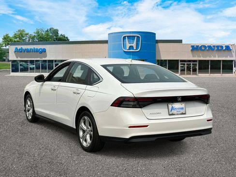 Used 2023 Honda Accord LX image 4