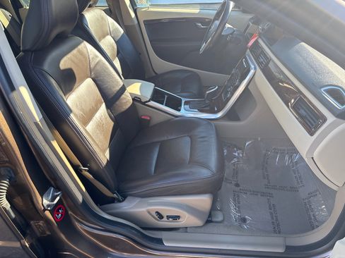 Used 2014 Volvo XC70 T6 image 15