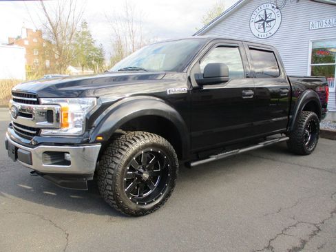 Used 2018 Ford F150 XLT AWD/4WD image 12