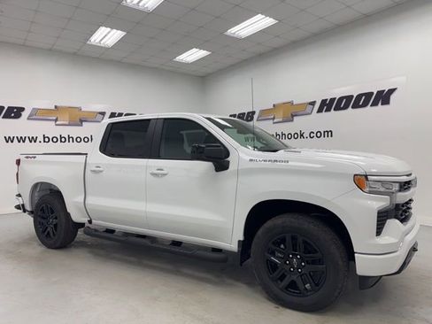 New 2026 Chevrolet Silverado 1500 RST w/ RST Select Package AWD/4WD image 3