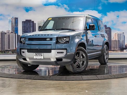Used 2025 Land Rover Defender 110 S AWD/4WD image 2