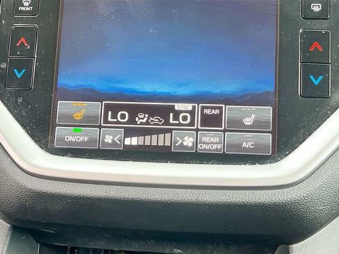 Used 2024 Subaru Ascent Limited image 16