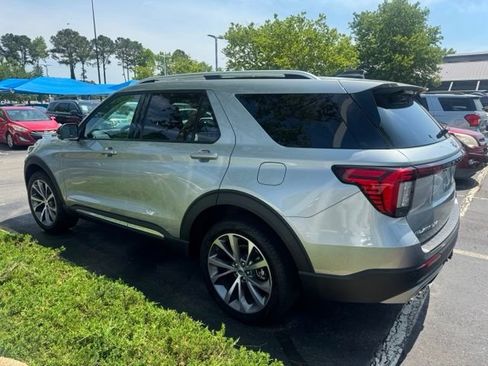 Used 2025 Ford Explorer Platinum w/ Ultimate Package AWD/4WD image 7