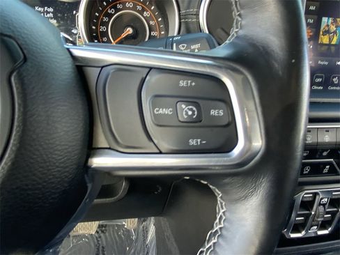 Used 2021 Jeep Gladiator Overland w/ Popular Equipment Package image 10