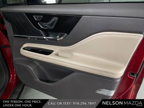 Used 2022 Lincoln Corsair FWD w/ Premium Package image 42