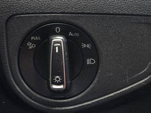 Used 2023 Volkswagen Atlas Cross Sport SEL R-Line image 24