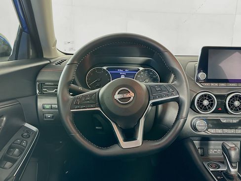 Used 2025 Nissan Sentra SR image 17