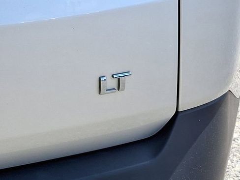 Used 2018 Chevrolet Traverse LT FWD image 31