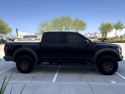 Used 2019 Ford F150 Raptor w/ Equipment Group 802A Luxury AWD/4WD image 2