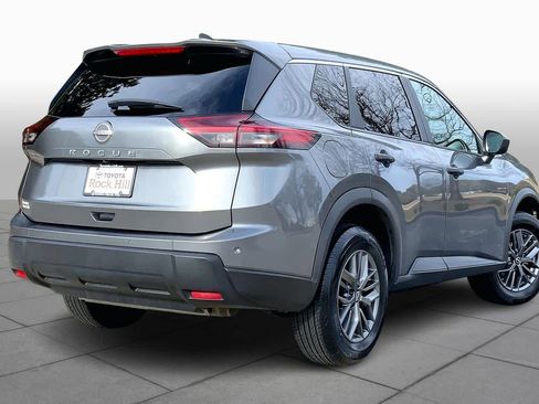 Used 2024 Nissan Rogue S image 11