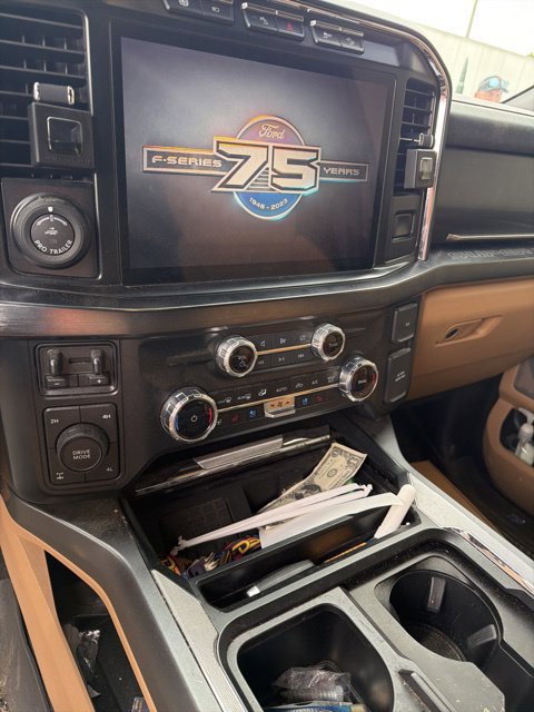 Used 2023 Ford F250 Lariat w/ Lariat Ultimate Package AWD/4WD image 11