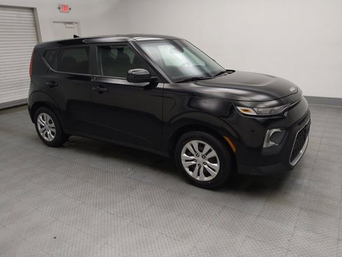 Used 2022 Kia Soul LX image 11