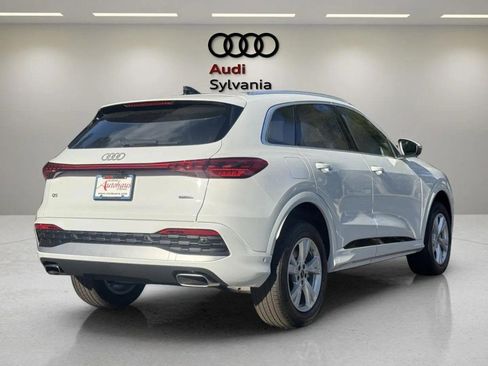 New 2025 Audi Q5 Premium image 15