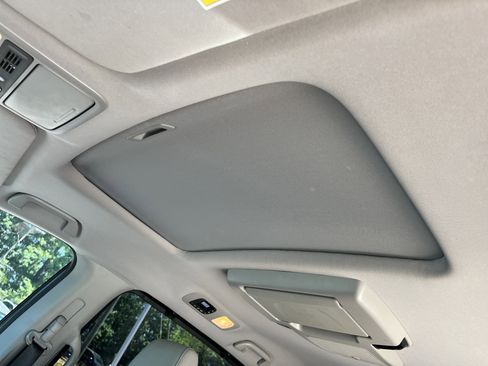 Used 2023 Honda Odyssey Touring image 16