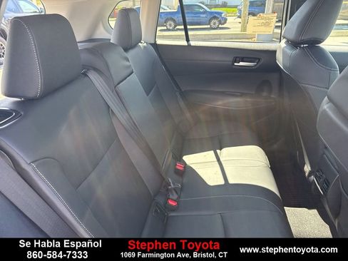 Used 2026 Toyota Corolla Cross XLE image 25