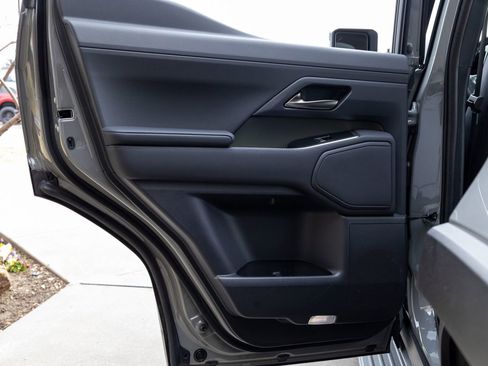 Used 2025 Lexus GX 550 image 38