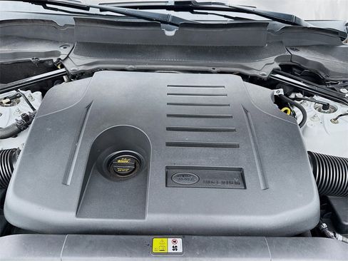 Used 2022 Land Rover Range Rover Westminster Edition image 32