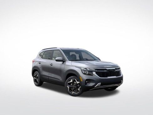 New 2026 Kia Seltos EX FWD image 8