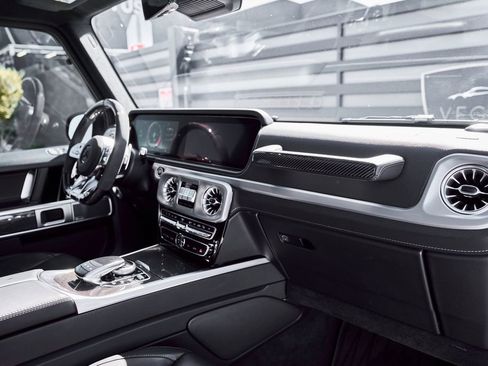 Used 2022 Mercedes-Benz G 63 AMG 4MATIC w/ Seat Comfort Package image 39