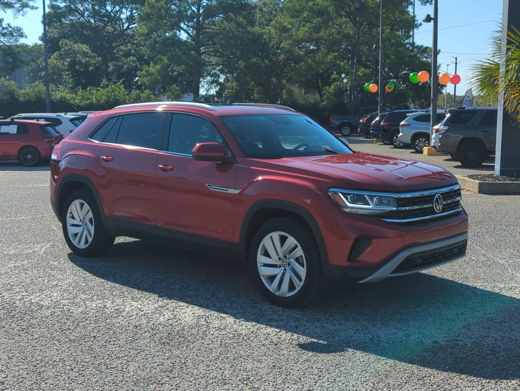 Used 2023 Volkswagen Atlas Cross Sport SE w/ Panoramic Sunroof Package FWD image 9