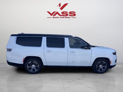 Used 2024 Jeep Grand Wagoneer L 4WD image 7