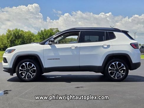 Used 2022 Jeep Compass Limited AWD/4WD image 6