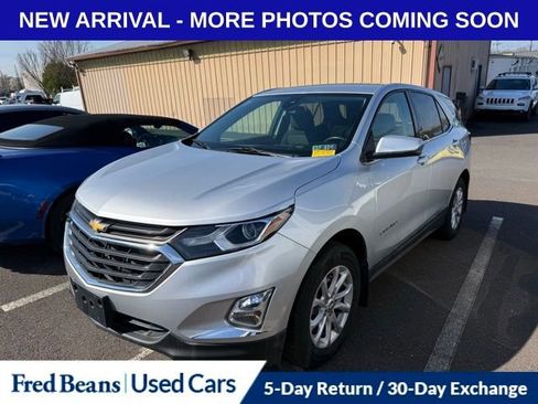 Used 2020 Chevrolet Equinox LT image 3
